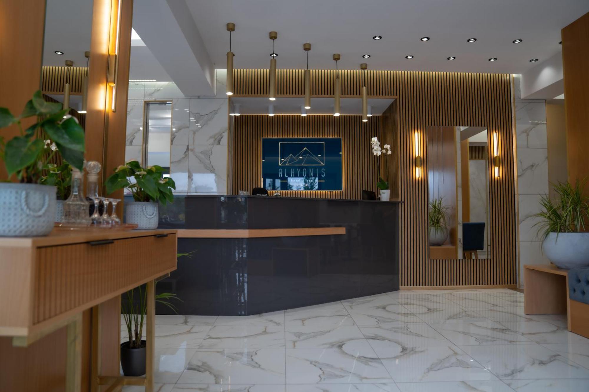 Alkyonis Hotel & Spa Káto Loutrákion Extérieur photo